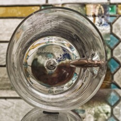 JägerGlas mit 3 D Hand Gravur- Motiv-Wolf- und Projektil