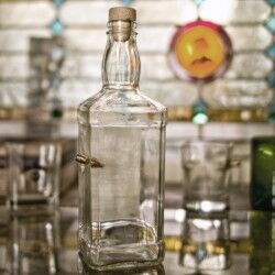Jack Daniels Whisky Original Glasflasche mit  Geschoss und Etikett