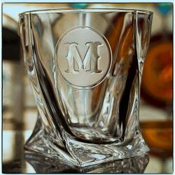 Edle Kristall Whiskygläser mit 3D Monogramm S – Personalized Gifts – Whiskey Glass Engraving | KolbergGlas
