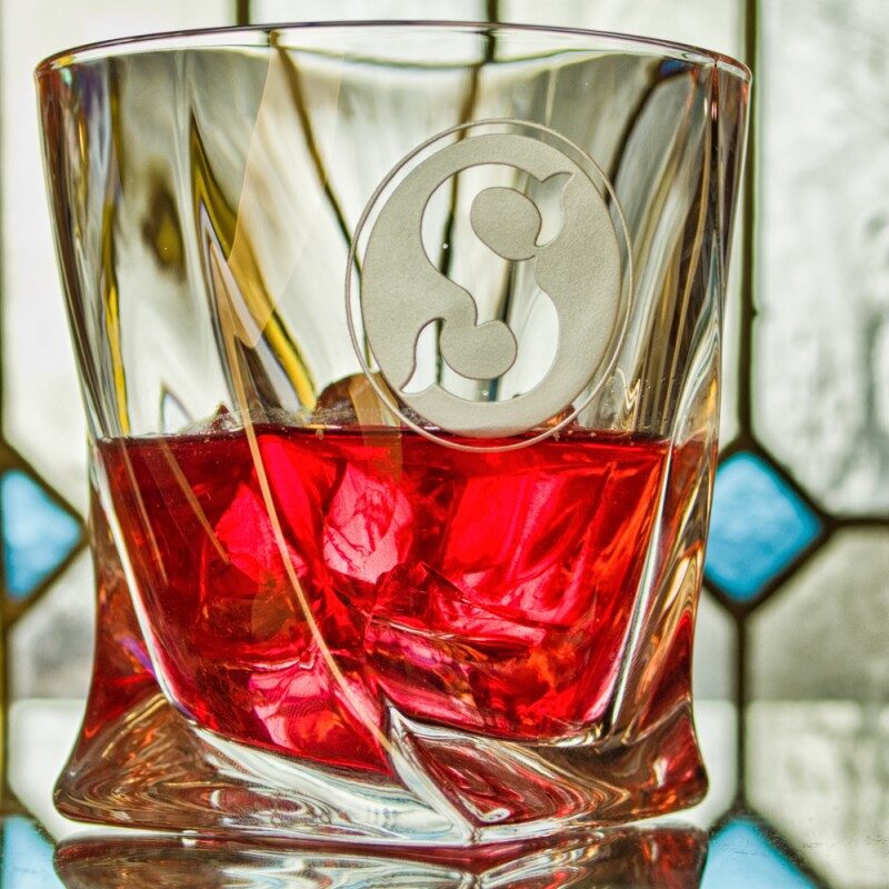 Custom Whiskey Glass – Edle Kristall Whiskygläser mit 3D Monogramm S – Unique Men's Gift | KolbergGlas